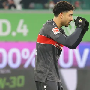 Omar Marmoush vom VfB Stuttgart gegen den VfL Wolfsburg