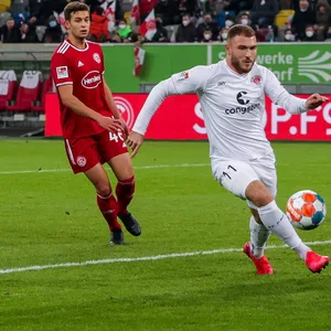 Max Dittgen fehlten in Düsseldorf zwei Mal nur Zentimeter zum Torerfolg.