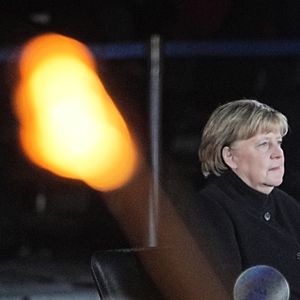 Angela Merkel beim Großen Zapfenstreich.