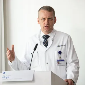 Prof. Dr. Stefan Kluge ist Direktor der Klinik für Intensivmedizin am UKE. (Archivbild)
