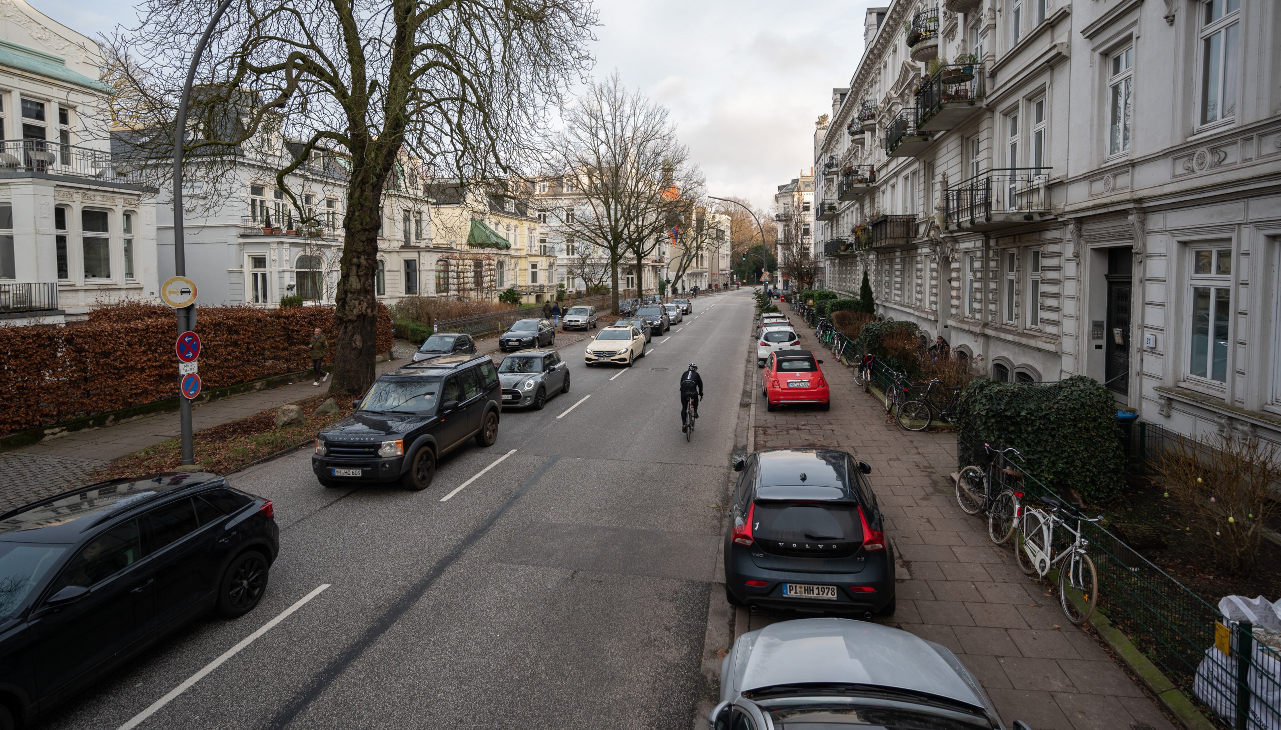 Kommende Woche bekommt die Dauerbaustelle Elbchaussee geänderte Verkehrsführungen.
