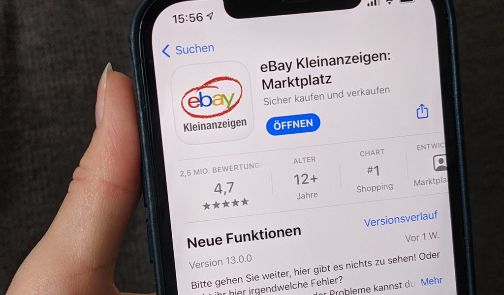 Die App von Ebay Kleinanzeigen im App Store von Apple auf einem iPhone.