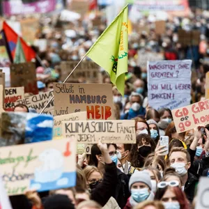 Fridays for Future Demonstranten in Hamburg