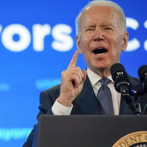 Joe Biden schimpt.