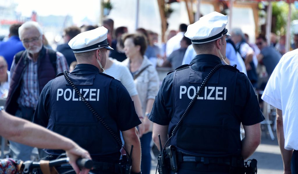 Polizisten auf der Kieler Woche