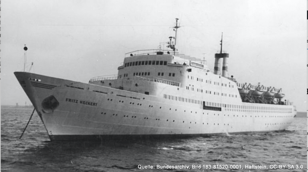 DDR-Kreuzfahrtschiff Fritz Heckert