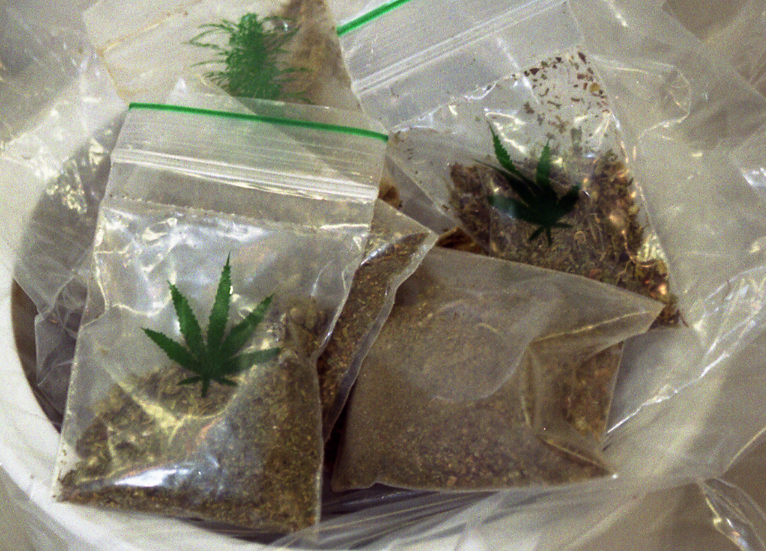 Statt Pommes Frites fanden Polizisten über 270 Gramm Marihuana. (Symbolfoto)