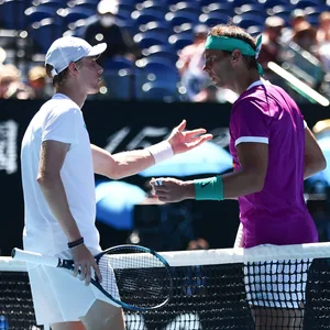 Denis Shapovalov und Rafael Nadal