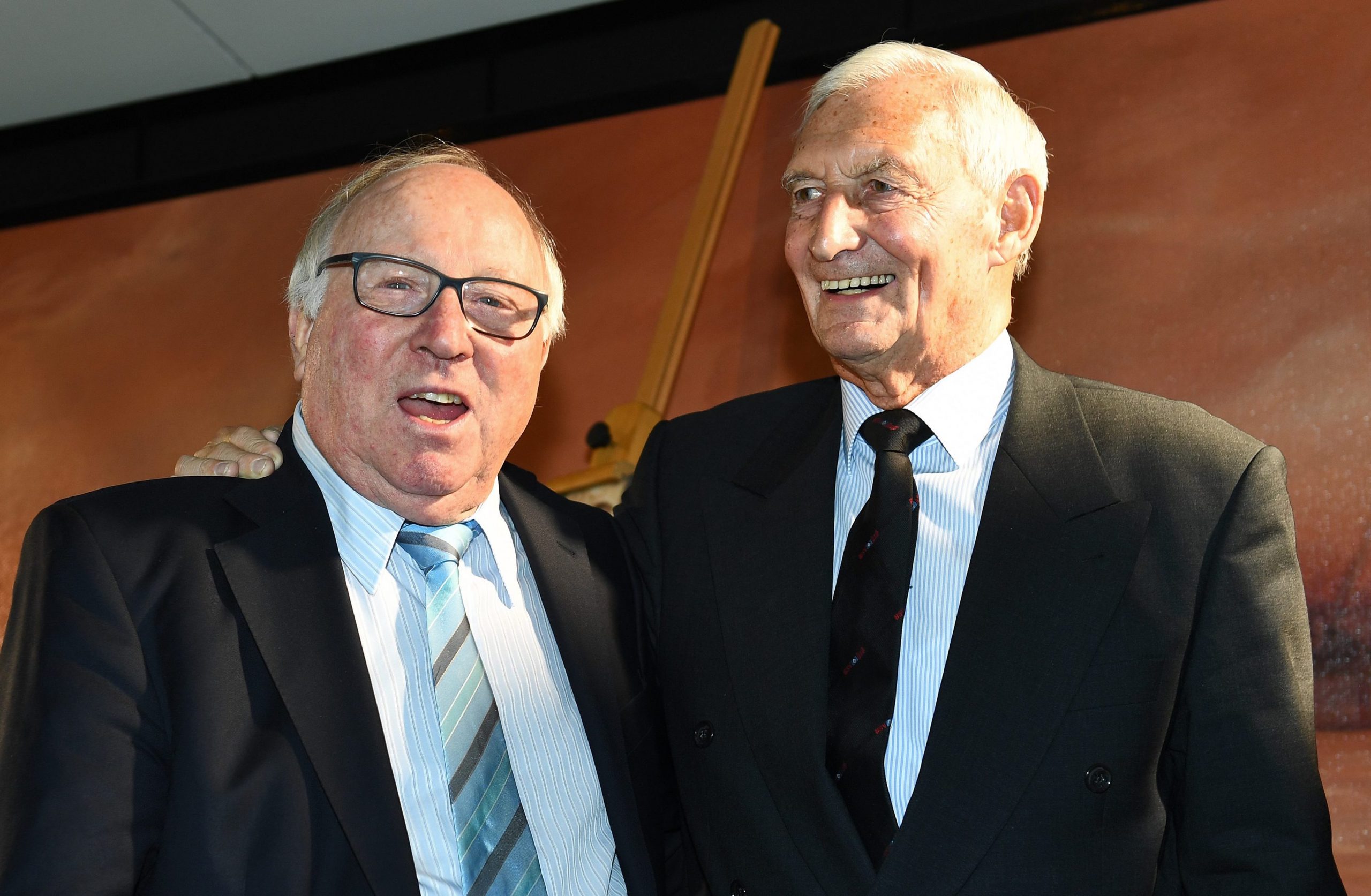 Die HSV-Legenden Uwe Seeler (l.) und Jochen Meinke