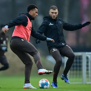 Amenyido, Dittgen, St. Pauli