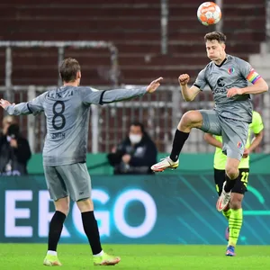 James Lawrence war gegen Dortmund nicht nur beim Kopfball stark.