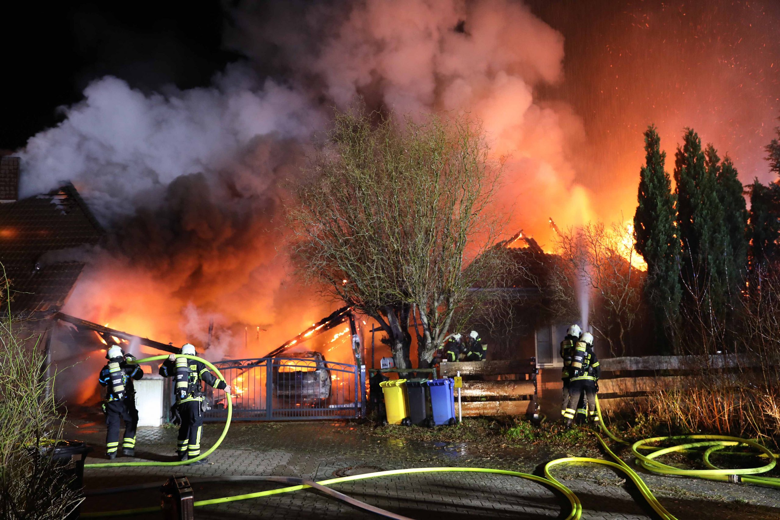 Feuer in Rostocker Wohngebiet