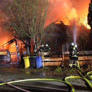 Feuer in Rostocker Wohngebiet