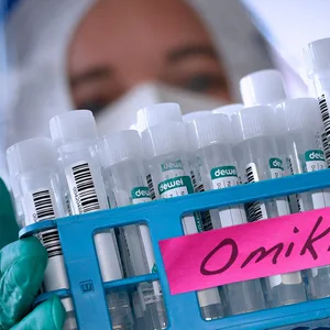 Omikron (Symbolbild)