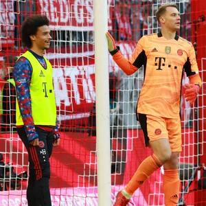 Manuel Neuer und Leroy Sané vom FC Bayern München dürfen wieder trainieren.