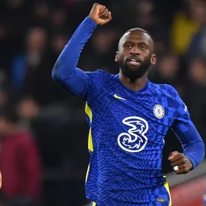Antonio Rüdiger bejubelt den Siegtreffer gegen Tottenham.