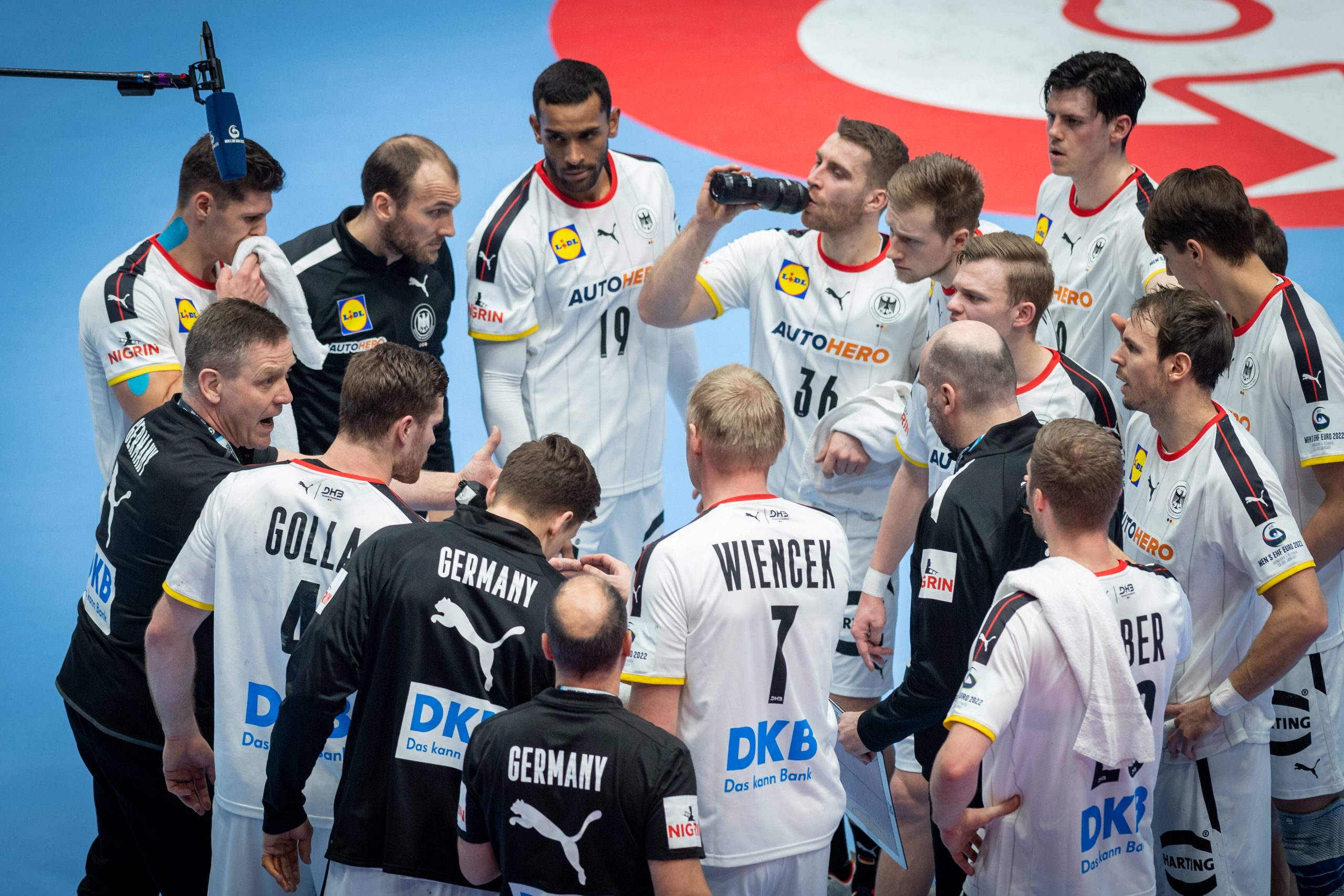 Zwei Spiele, zwei Siege: Sportlich lief es bislang für die deutschen Handballer bei der EM