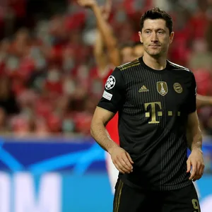 Bedient: Robert Lewandowski erhielt von Lionel Messi keinen Punkt bei der Wahl zum Weltfußballer.