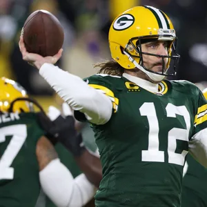 Superstar Rodgers verlässt die Packers möglicherweise nach 17 Jahren.
