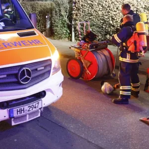 Bei einem Feuer in Bramfeld wurde eine Person verletzt.