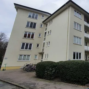 Am Eppendorfer Stieg in Hamburg-Winterhude kam es zu einer gewalttätigen Auseinandersetzung.