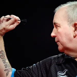 Bei der Senioren-Darts WM wird Rekordweltmeister Phil Taylor sein Comeback geben.