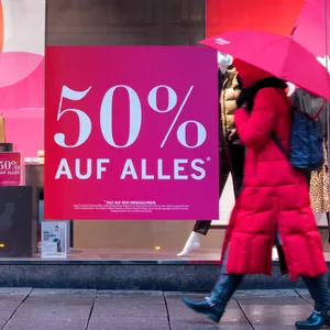 In der Hamburger Innenstadt eröffnet eine neue Filiale eines US-Modelabels (Symbolbild)