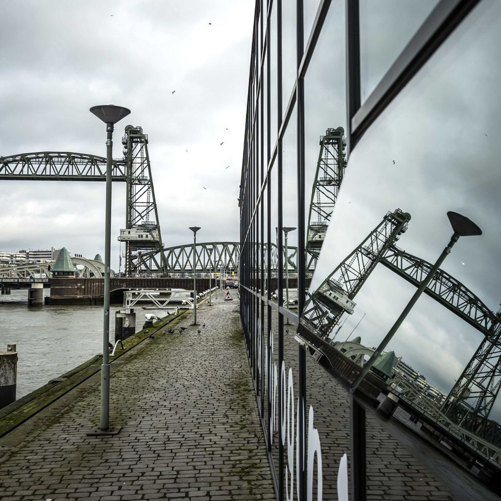 Kiningshaven-Brücke Rotterdam Bezos