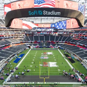 Im SoFi Stadium in Inglewood findet der Super Bowl statt. Die Los Angeles Rams empfangen die Cincinnati Bengals.