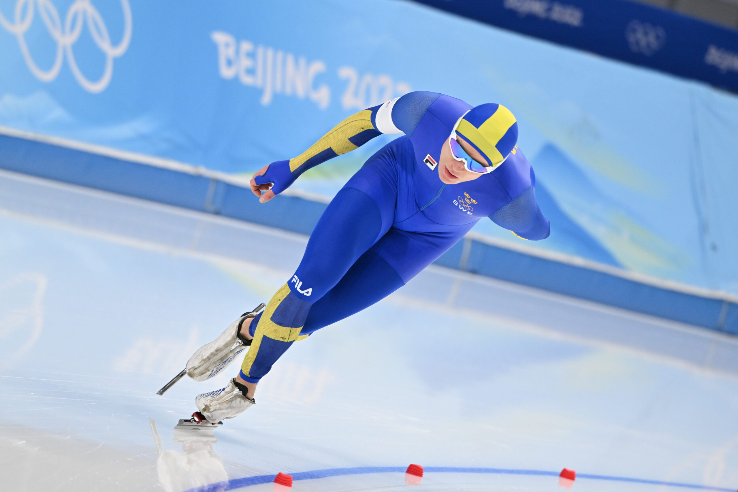 Nils van der Poel läuft übers Pekinger Eis.