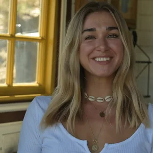 Oona (28) aus Hamburg hat ihre Essstörung besiegt.