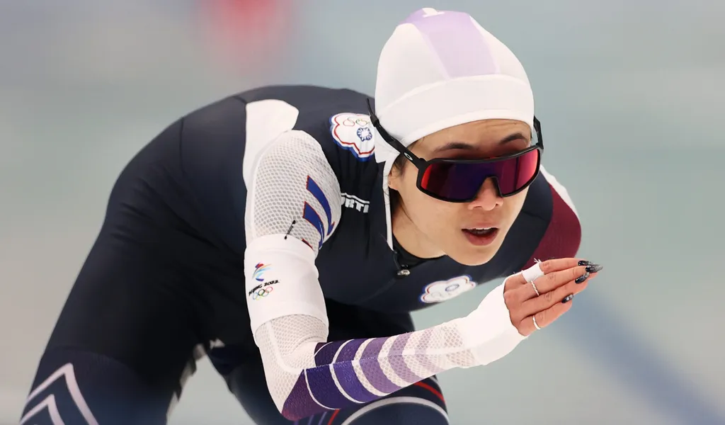 Die taiwanische Eiskunstläuferin Huang Yu-ting ist in der Kritik wegen eines chinesischen Trainingsanzugs.