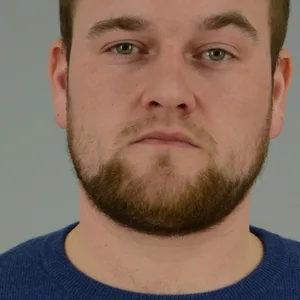 Die Polizei fahndet nach einem 35-Jährigen, der bewaffnete Raubüberfälle in Kiel und Umland begangen haben soll.
