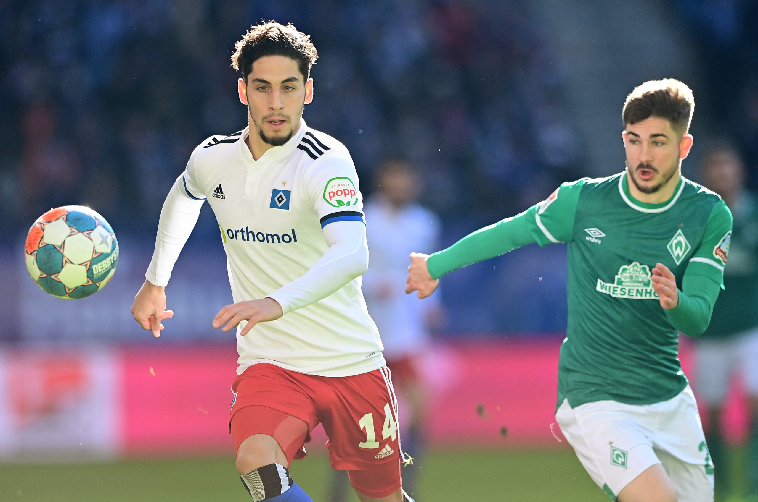 HSV-Profi Ludovit Reis im Nord-Derby gegen Werder Bremen