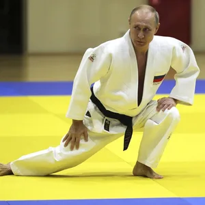 Wladimir Putin hat selbst den schwarzen Gürtel in der Sportart Judo.