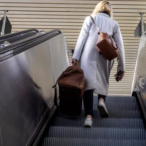 Eine Frau stürzte am Hauptbahnhof Hannover auf einer Rolltreppe und klemmte sich dabei die Haare ein. (Symbolbild)