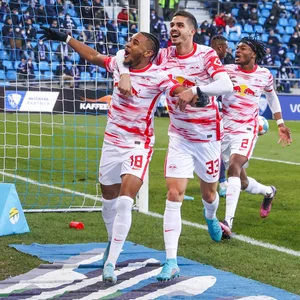 Nkunku und André Silva