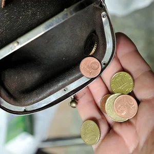 Egal ob Lebensmittel, Kraftstoff oder Strom - überall steigen die Preise. Mit sieben einfachen Tricks lässt es sich jetzt noch sparen. (Symbolbild)