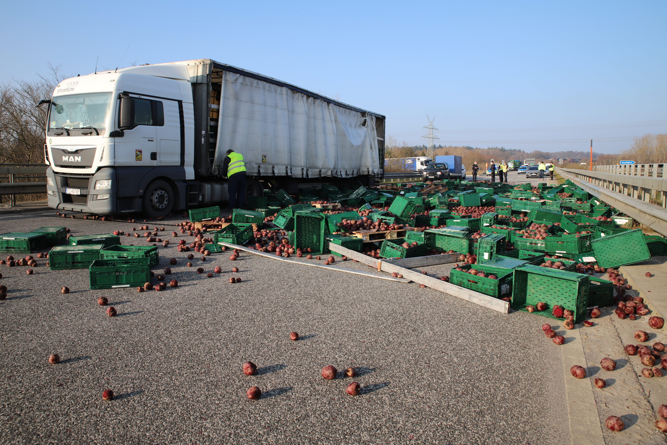 Die Unfallstelle auf der A23.