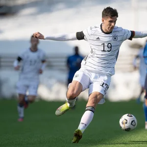 Igor Matanovic brachte die deutsche U19 gegen Italien in Führung.