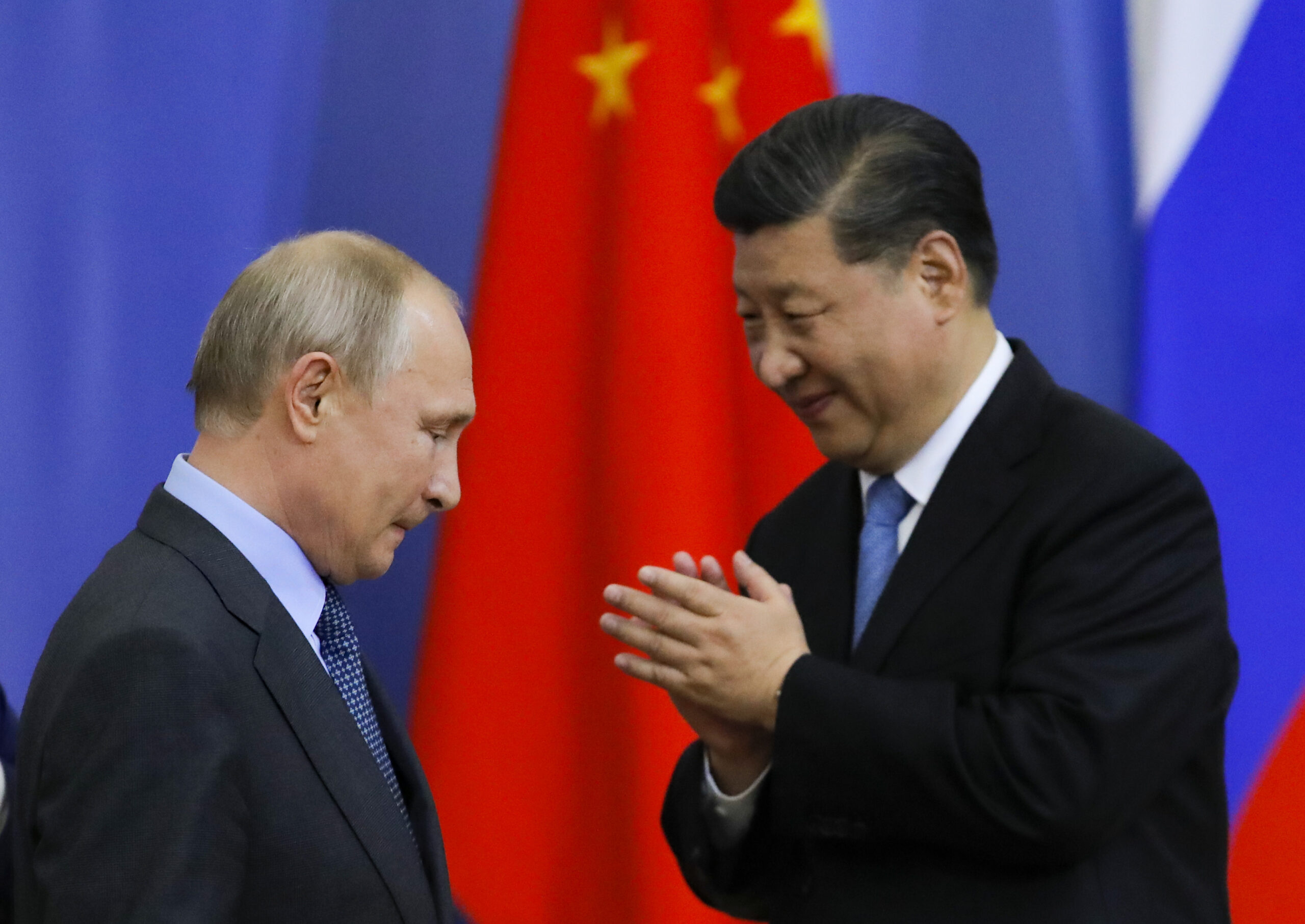 Kennen sich, mögen sich: Der russische Präsident Wladimir Putin (l) und der chinesische Präsidenten Xi Jinping (Archivild)
