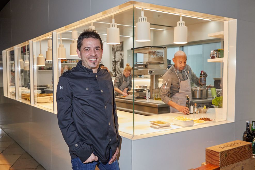 Matteo Ferrantino bietet mit seinem Restaurant „Bianc“ weiterhin eine Zwei-Sterne-Küche.