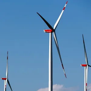 Um knapp die Hälfte verminderte sich der Profit des Windrad-Herstellers Nordex im Jahr 2021.