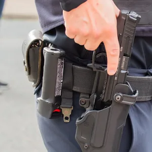 Lüneburg: Polizei schiesst auf Angreifer