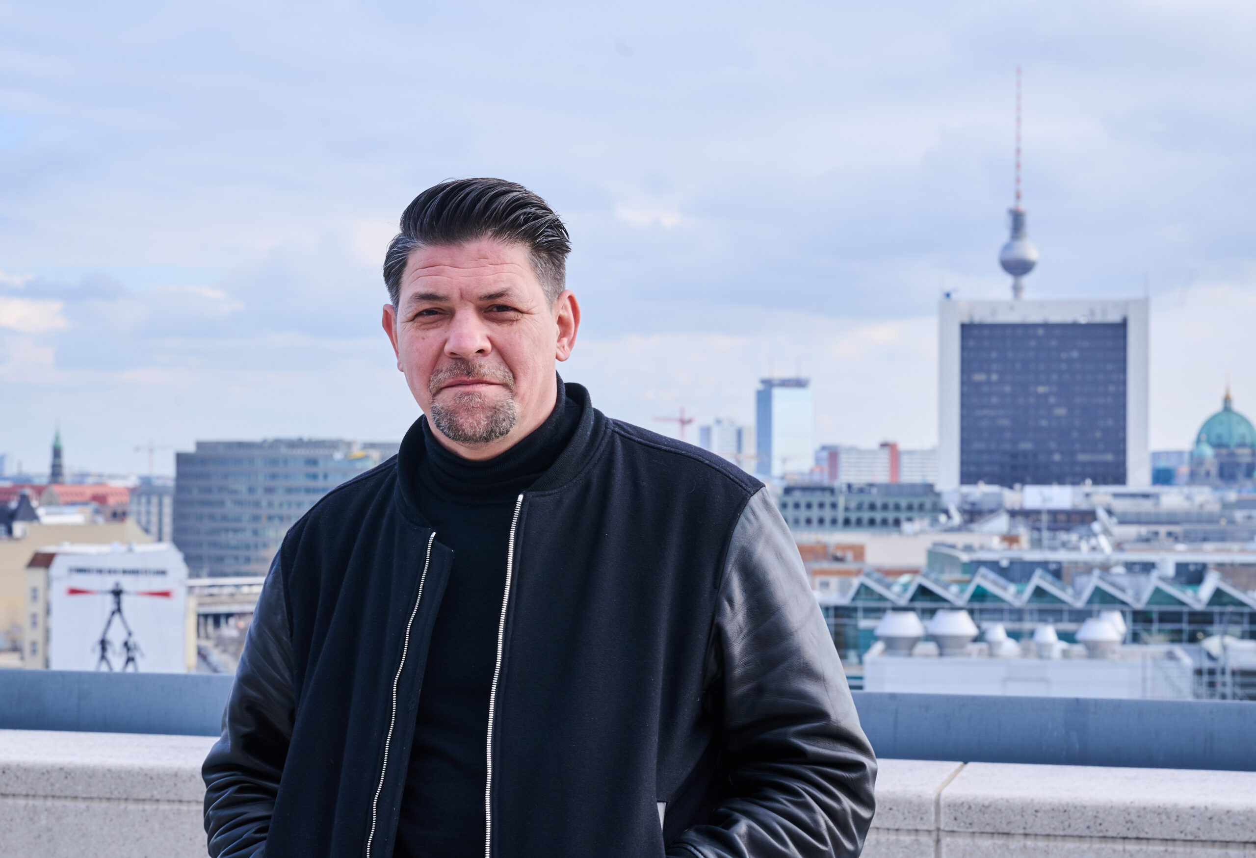 Tim Mälzer (51) ärgert sich über brutalen Regionalismus und schwarze Rollkragenpullover tragende Berliner.