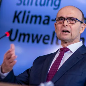 Erwin Sellering attackiert Putin.