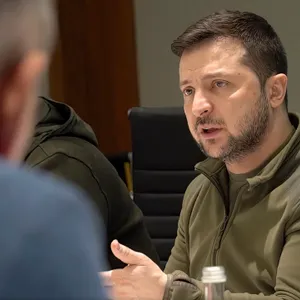 Ukraines Präsident Wolodymyr Selenskyj bei einer Online-Konferenz.