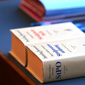 Die Staatsanwaltschaft will nach Vergewaltigungsvorwürfen keine Anklage erheben. (Symbolbild)