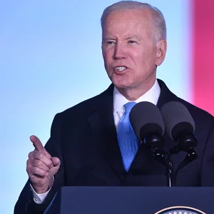 Joe Biden, Präsident der USA, hält eine Rede über den russischen Einmarsch in der Ukraine im Warschauer Königsschloss.
