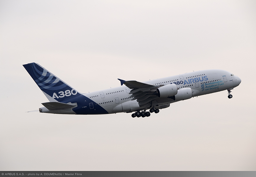 Der A380 beim Testflug mit Öko-Kerosin